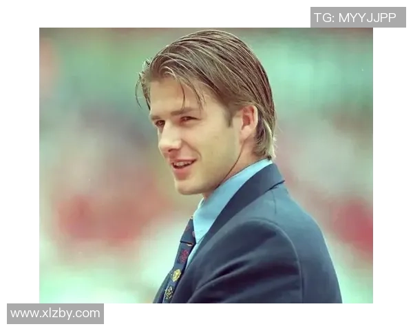 《从青涩少年到足坛巨星，打造你的专属足球传奇》