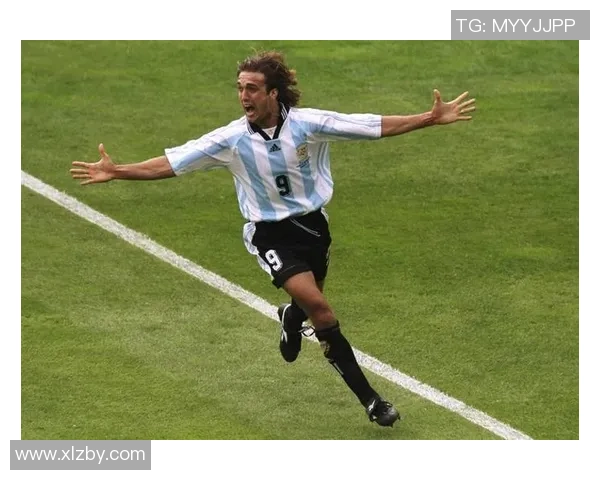 世界足坛巨星云集，共同见证足球历史的辉煌瞬间