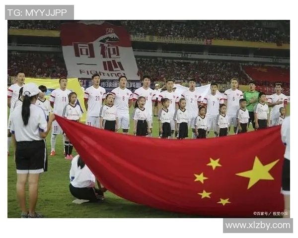 中国足球队合影球星大集结 见证明星们与国家队的荣耀瞬间