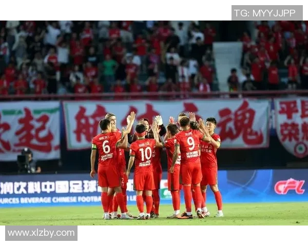 足球场上的颜值担当那些帅气球星的精彩瞬间和迷人风采 足球场上的颜值担当那些帅气球星的精彩瞬间和迷人风采