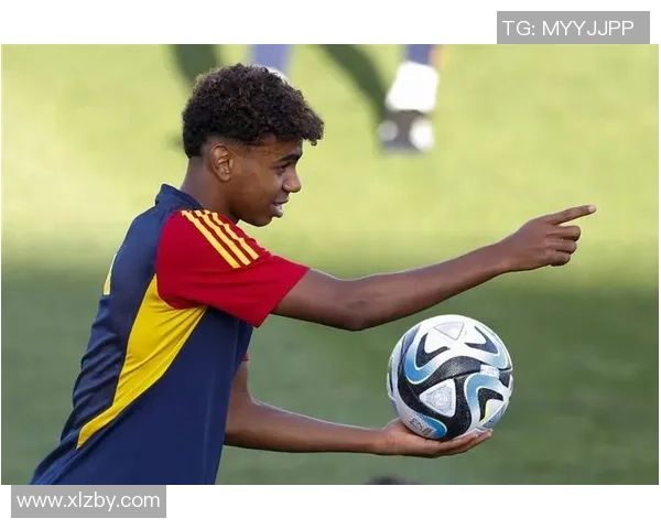 足球巨星的蜕变之路 从天才少年到世界级球员的成长历程